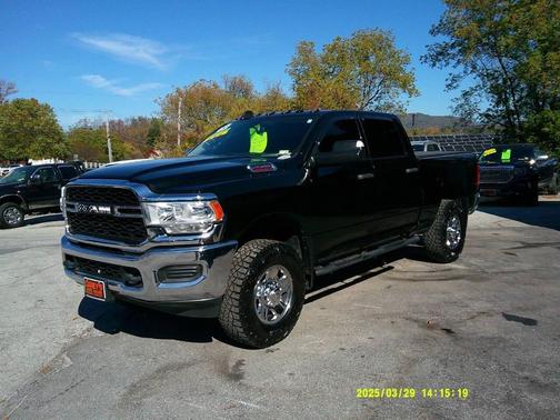 2020 RAM 2500 Tradesman 4x4 4dr Crew Cab 6.3 ft. SB Pickup