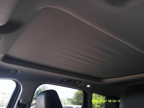Lightning Blue Metallic 2017 Ford Escape SE