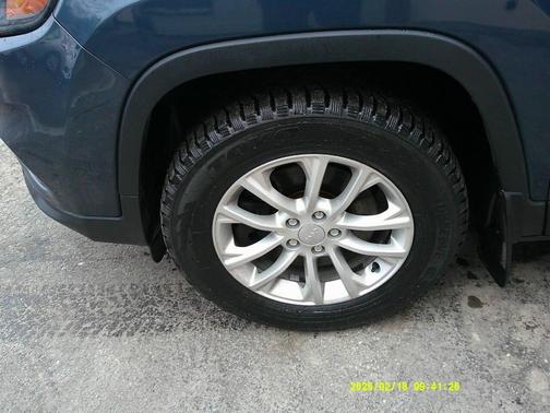 2020 Jeep Cherokee Latitude