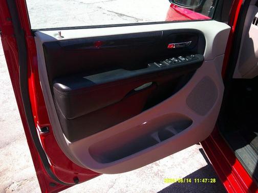 Red 2014 Dodge Grand Caravan SXT