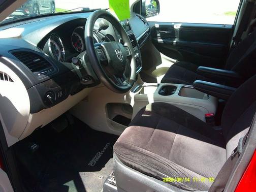 Red 2014 Dodge Grand Caravan SXT