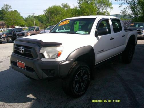 White 2013 Toyota Tacoma Base