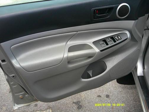 2014 Toyota Tacoma Base
