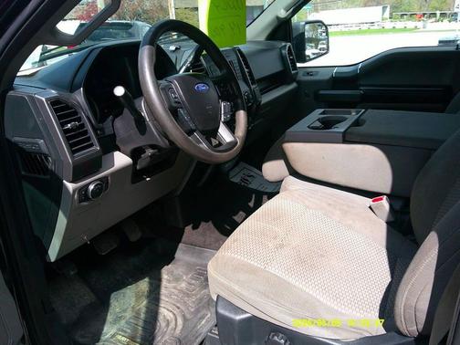 Black 2017 Ford F-150 XLT