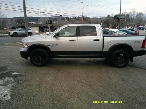 2015 RAM 1500 Outdoorsman 4x4 4dr Crew Cab 5.5 ft. SB Pickup