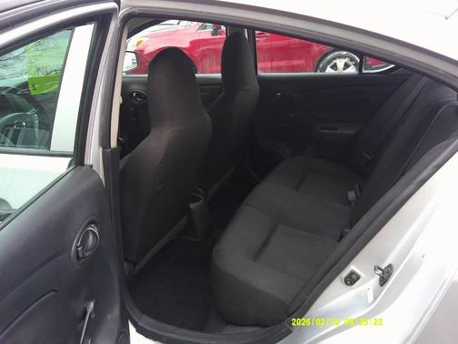 2017 Nissan Versa 1.6 S+