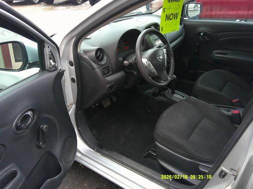 2017 Nissan Versa 1.6 S+