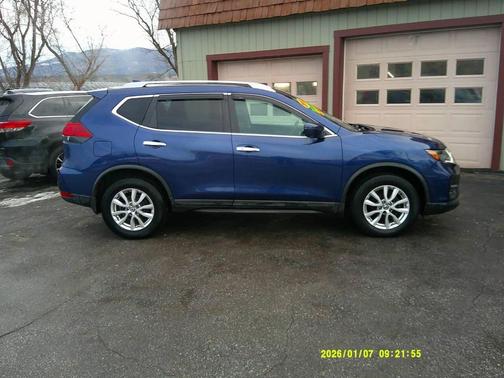 2017 Nissan Rogue SV