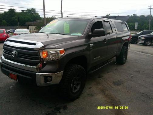 2014 Toyota Tundra SR5