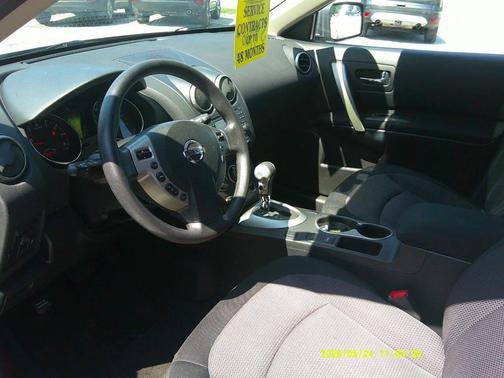 White 2012 Nissan Rogue SV