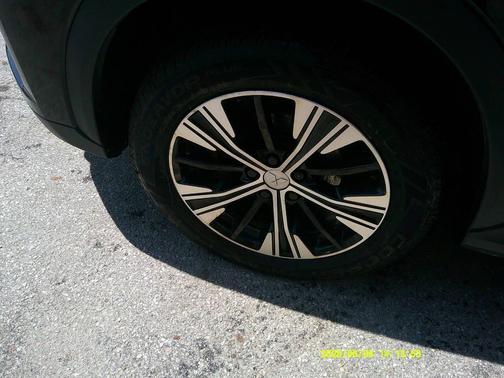 Tarmac Black Metallic 2019 Mitsubishi Eclipse Cross SE