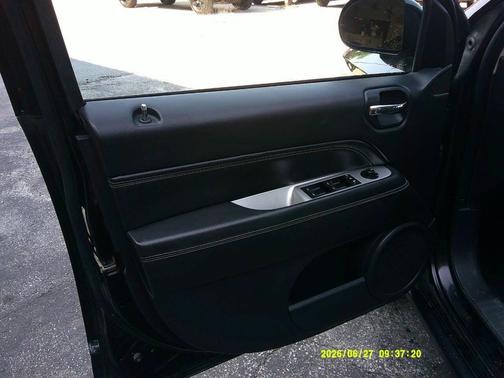 Black Clearcoat 2014 Jeep Compass Latitude
