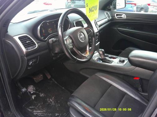 2022 Jeep Grand Cherokee Laredo