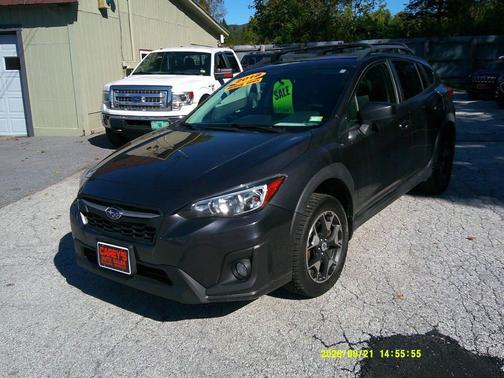 Gray 2018 Subaru Crosstrek 2.0i Premium