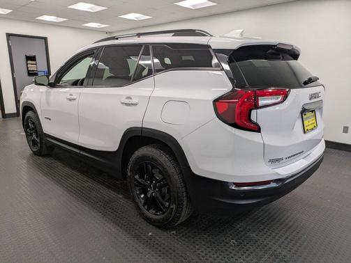2023 GMC Terrain AWD AT4