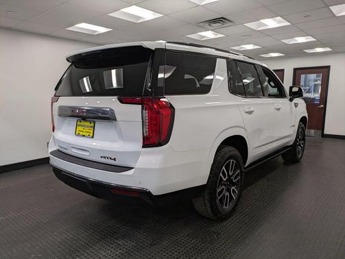 2024 GMC Yukon AT4
