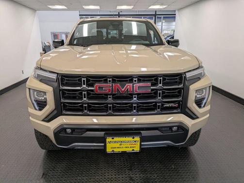 2023 GMC Canyon AT4