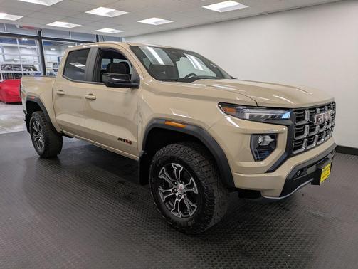 2023 GMC Canyon AT4