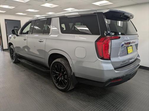 2023 GMC Yukon XL SLE