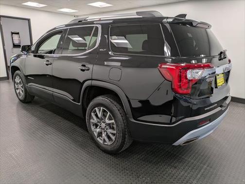 2022 GMC Acadia AWD SLT