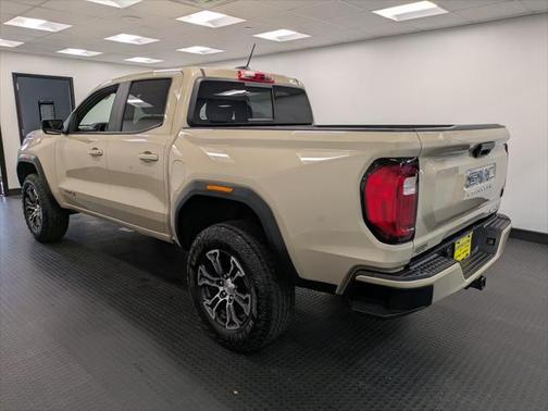 2023 GMC Canyon Base