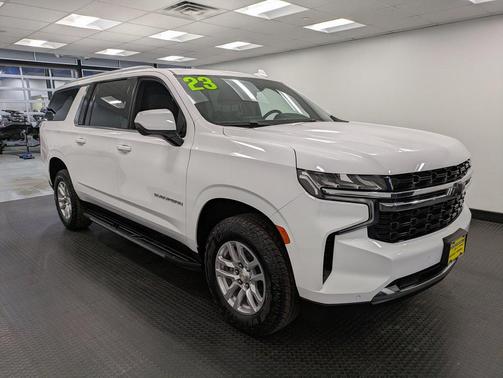 2023 Chevrolet Suburban LS