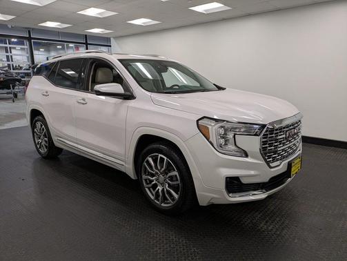 2022 GMC Terrain Denali