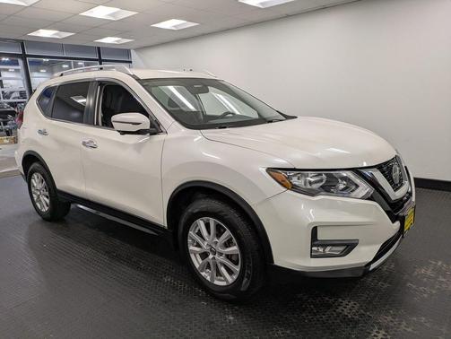 2018 Nissan Rogue SV