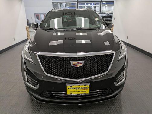 2023 Cadillac XT5 Sport