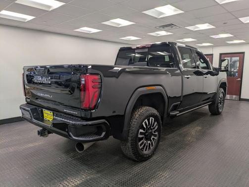 2024 GMC Sierra 2500 Denali Ultimate