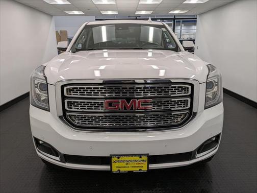 2017 GMC Yukon XL SLT