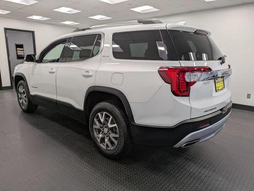 2023 GMC Acadia AWD SLE