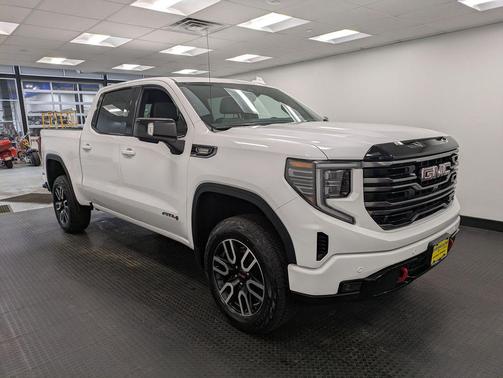 2025 GMC Sierra 1500 AT4