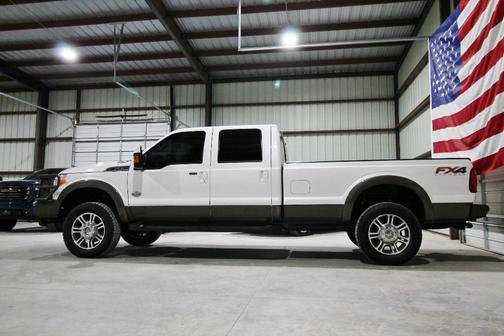 White 2016 Ford F-350 King Ranch