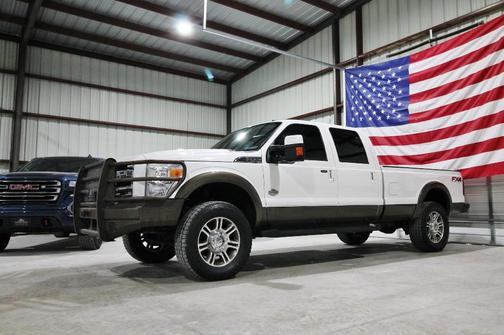 White 2016 Ford F-350 King Ranch
