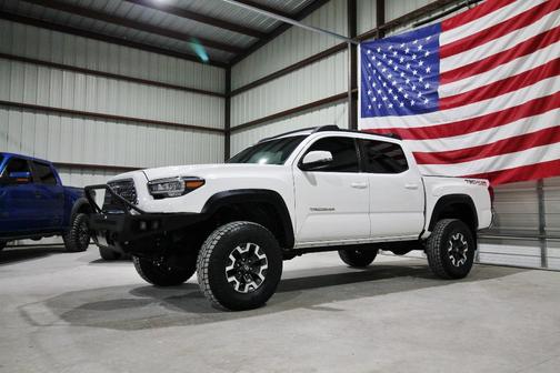 White 2018 Toyota Tacoma TRD Off Road