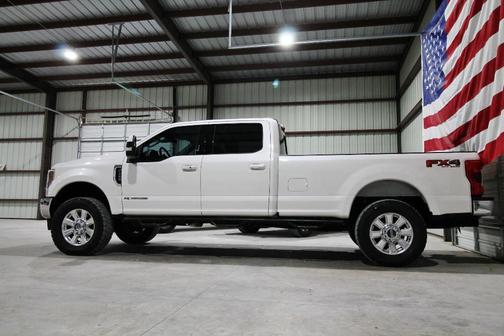 White 2019 Ford F-350 Lariat Super Duty