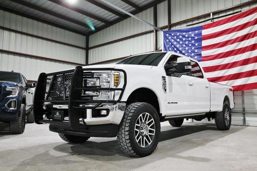 White 2019 Ford F-350 Lariat Super Duty