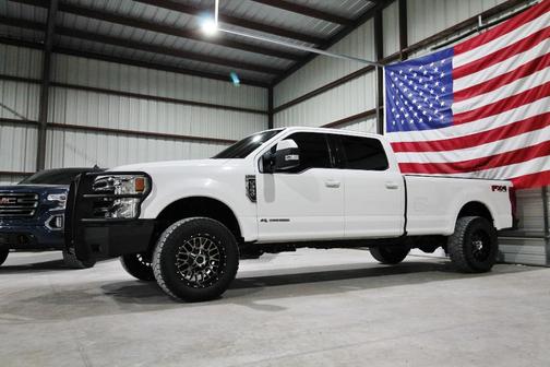 White 2020 Ford F-350 Lariat Super Duty