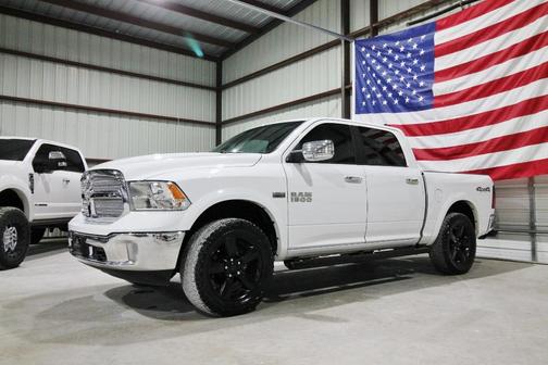 2018 RAM 1500 SLT