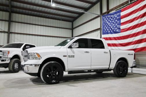 2018 RAM 1500 SLT
