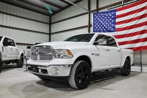 2018 RAM 1500 SLT