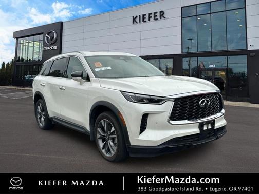 Majestic White 2024 INFINITI QX60 Luxe