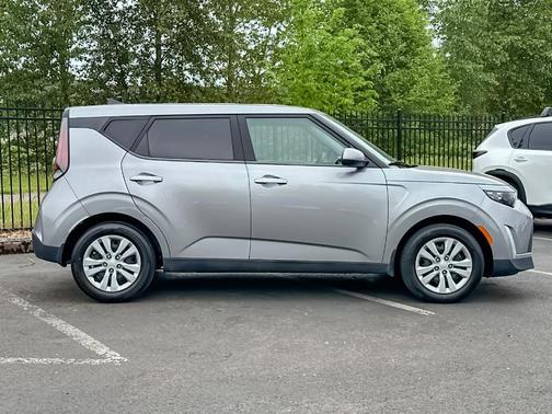 Steel Gray 2023 Kia Soul LX