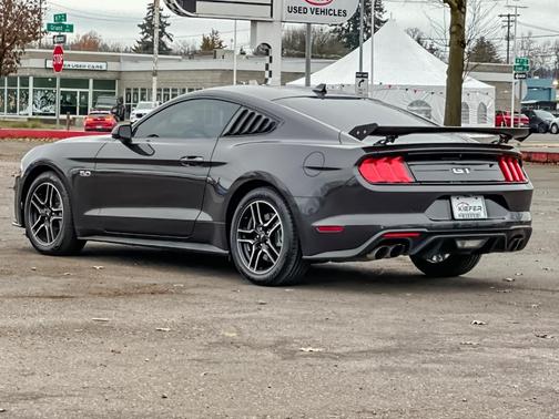 2023 Ford Mustang GT Premium