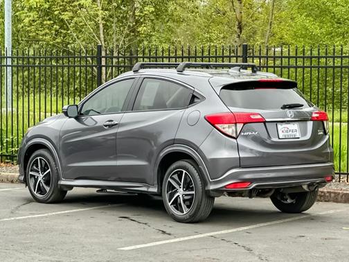 Lunar Silver Metallic 2021 Honda HR-V Touring
