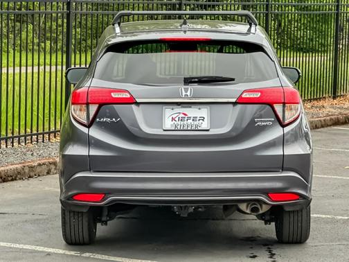Lunar Silver Metallic 2021 Honda HR-V Touring