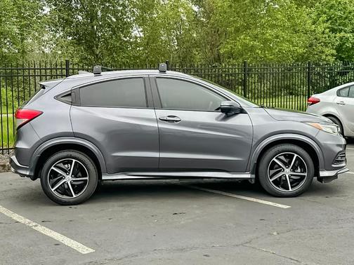 Lunar Silver Metallic 2021 Honda HR-V Touring