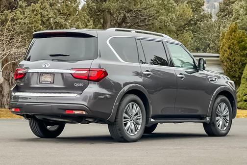 Anthracite Gray 2024 INFINITI QX80 Luxe