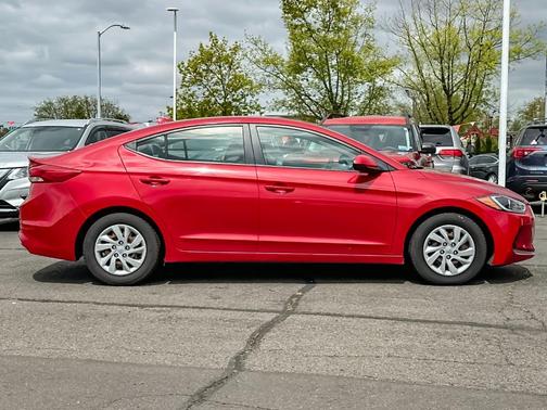 Scarlet Red Pearl 2017 Hyundai ELANTRA SE